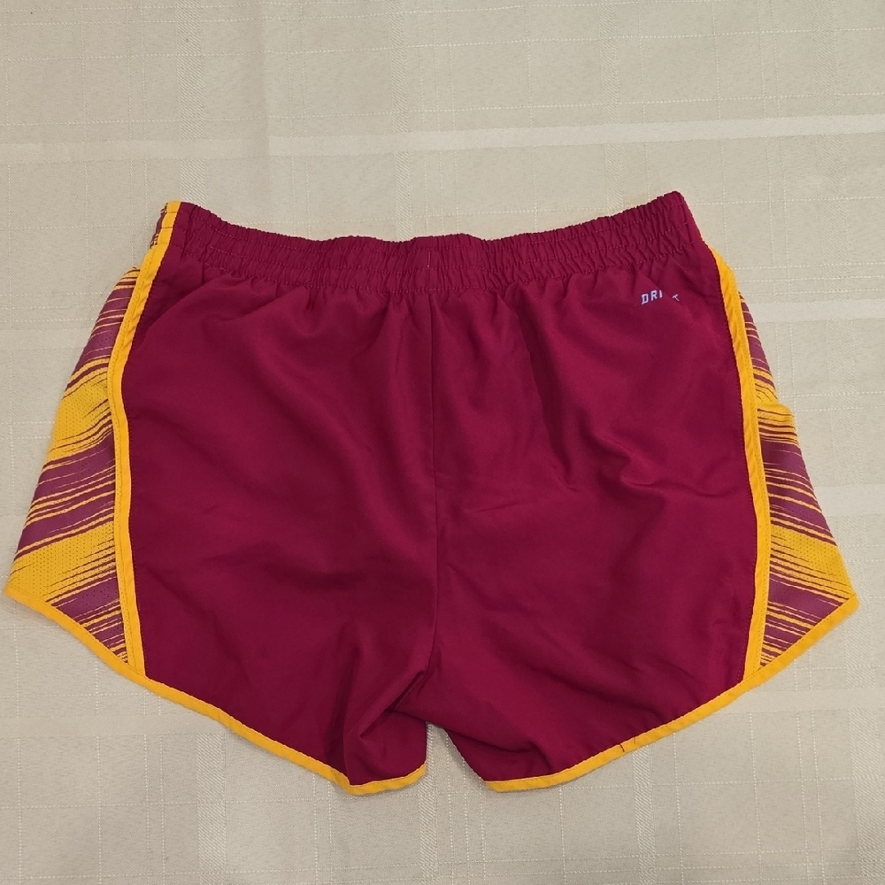 Nike USC Trojans Athletic Shorts Maroon Gold Size S Dri Fit - Picture 2 of 7
